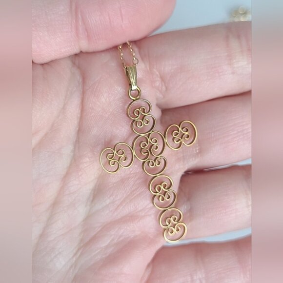 Vintage Gold Filled Baroque Filigree Large Cross Pendant Statement Necklace - Picture 12 of 13